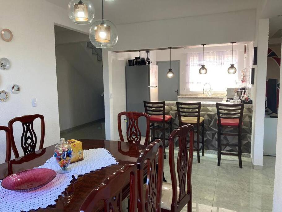 Casa Com Piscina, Grande E Espacosa No Condominio Dos Passaros 卡波布里奥 外观 照片